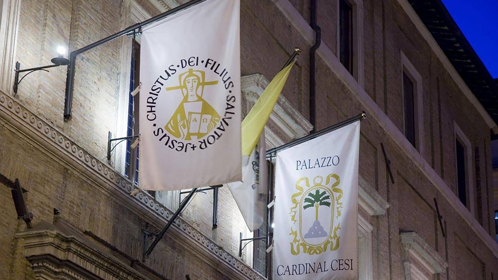 Hotel-Palazzo-Cesi-Roma-facciata-palazzo