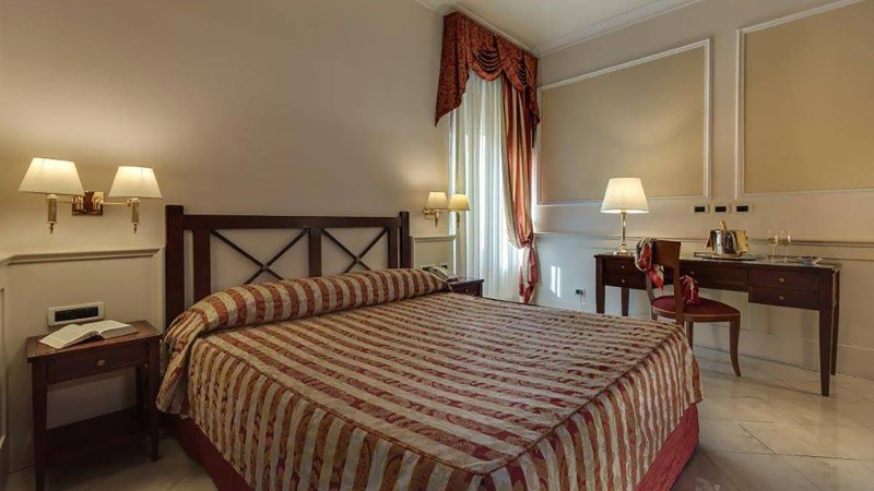 Deluxe-2--Palazzo-Cesi-Vaticano-Roma